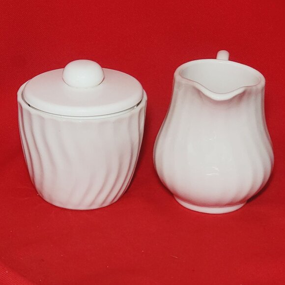 Vintage Royal Norfolk Porcelain Sugar and Creamer Set Embossed Swirls - Picture 7 of 10